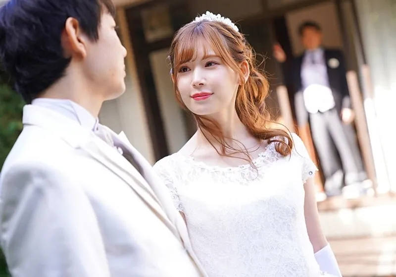 Bố anh xã làm tình vợ của con trai ngay sau lễ cưới của con trai